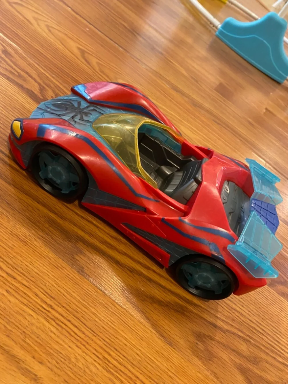 Hasbro Marvel Super Hero Adventures Spider-Man Web Racer